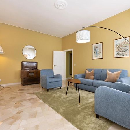 Lilly Apartment Флоренция Екстериор снимка