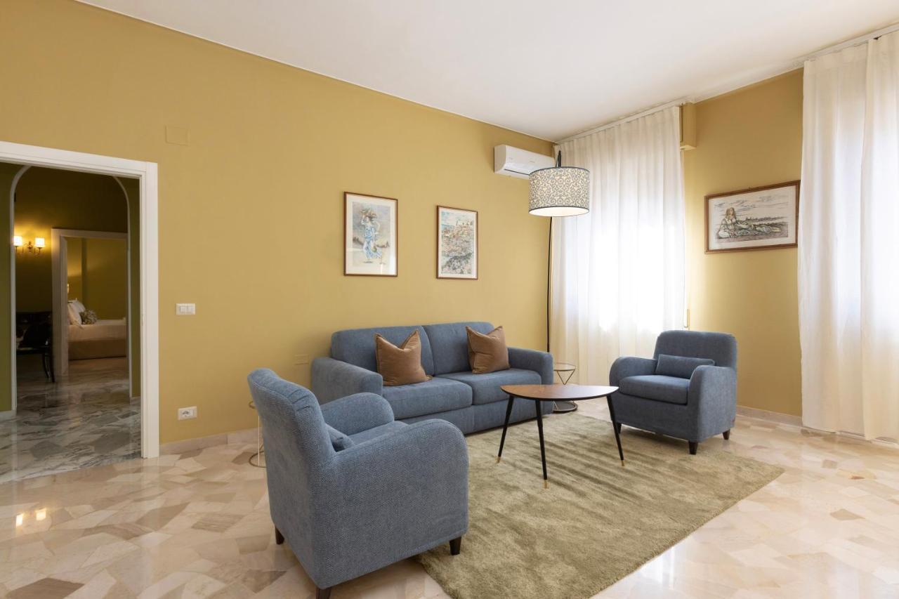 Lilly Apartment Флоренция Екстериор снимка