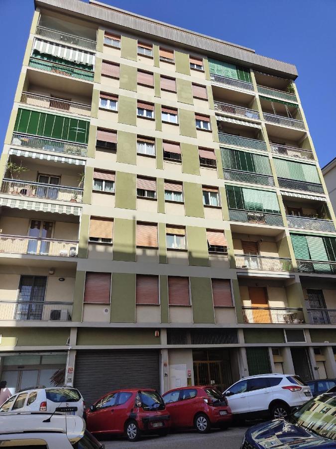 Lilly Apartment Флоренция Екстериор снимка